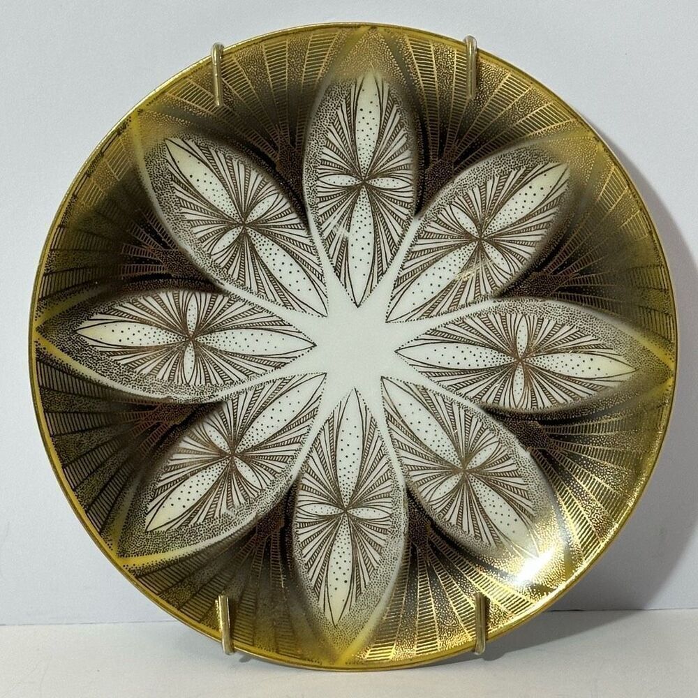 Rieber Bavaria Vintage Heavy Gold Flower 8” Plate with Gold-Toned Wire Hanger